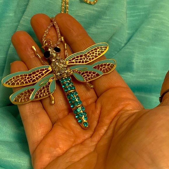 🛍large size blue dragonfly necklace 😃 - Picture 3 of 6